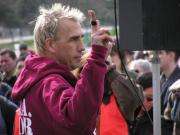 post-1023-1141845053_thumb.jpg