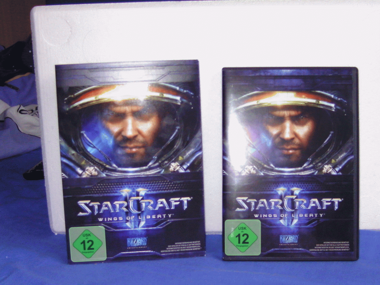 Starcraft 2  cover