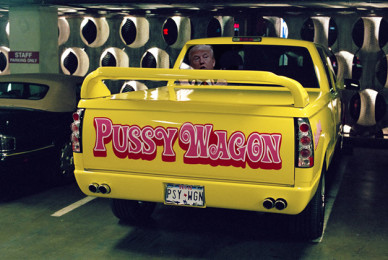 pussywagon.jpg.8f447eff24ea79d048aa12435ef83092.jpg