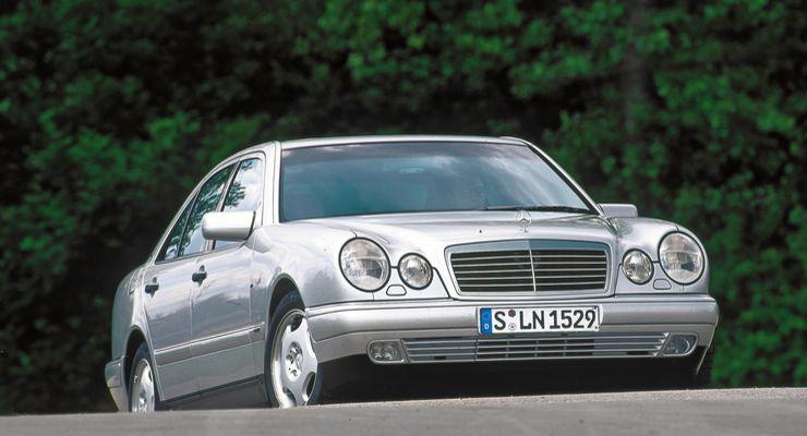 Mercedes-E-Klasse-W210-Frontansicht-articleDetail-479d9882-842331.jpg.dedc5e16715d906b56bfa7875fbb5627.jpg