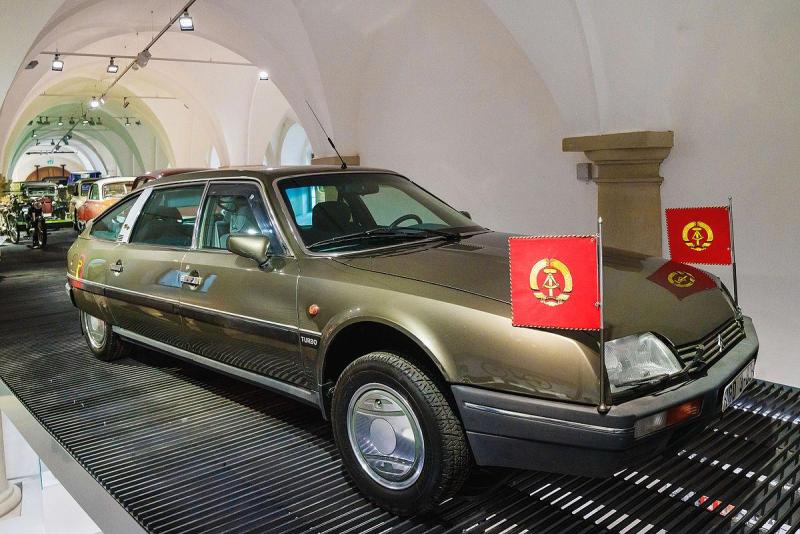 Citroen_CX_25_Prestige_Turbo_2_(genutzt_von_Erich_Honecker),_Verkehrsmuseum_Dresden_(2).jpg